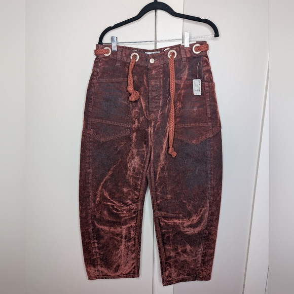 We The Free Moxie Low Slung Pull On Barrel Jeans in Chilli 27 NWT - Picture 3 of 10